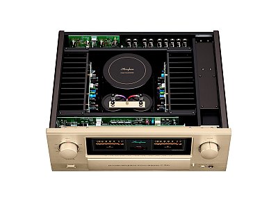 ACCUPHASE E-700