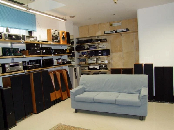 Show Room