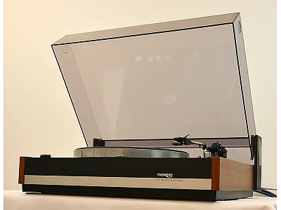 THORENS TD-126 MKIII THORENS TD-126 MKIII