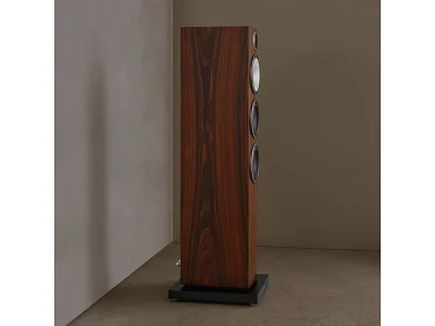BOWERS & WILKINS 704 S3 BOWERS & WILKINS 704 S3