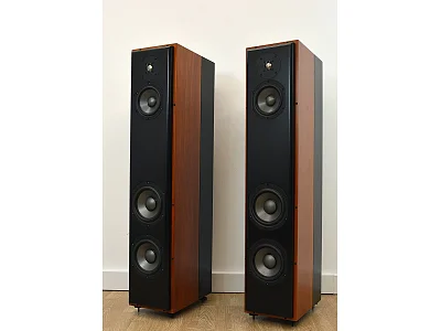 REVEL PERFORMA F32