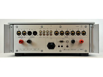 BURMESTER 082 BURMESTER 082