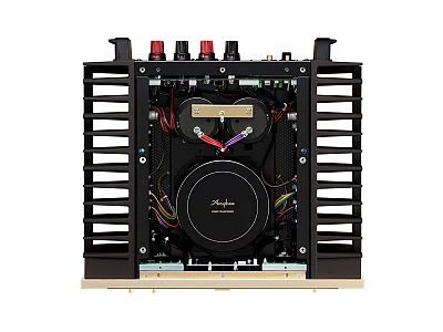 ACCUPHASE P-4600 ACCUPHASE P-4600