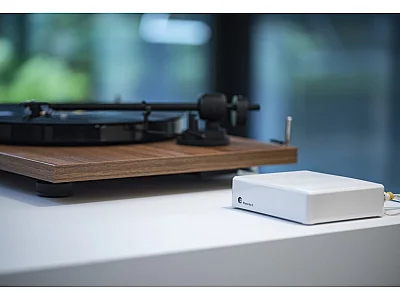 PROJECT OPTICAL BOX E PHONO PROJECT OPTICAL BOX E PHONO