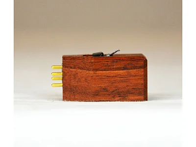 GRADO THE REFERENCE 3 GRADO THE REFERENCE 3