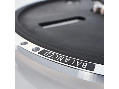 TECHNICS SL-1200/1210 GME LIMITED MASTER EDITION TECHNICS SL-1200/1210 GME LIMITED MASTER EDITION