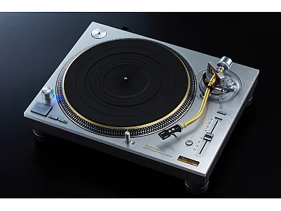 TECHNICS SL-1200/1210 GME LIMITED MASTER EDITION TECHNICS SL-1200/1210 GME LIMITED MASTER EDITION