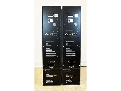 MERIDIAN DSP 5000 + MERIDIAN G01 MERIDIAN DSP 5000 + MERIDIAN G01
